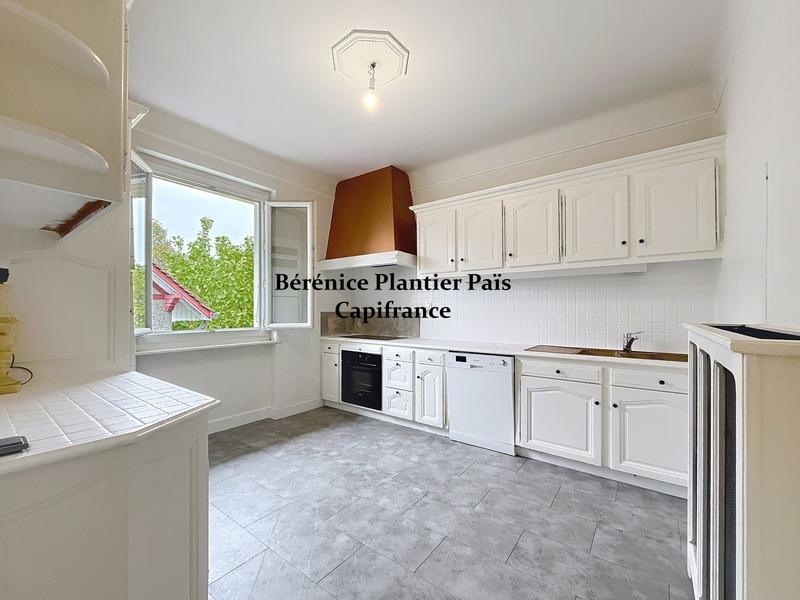 Maison - 188 m² - 8 pièces