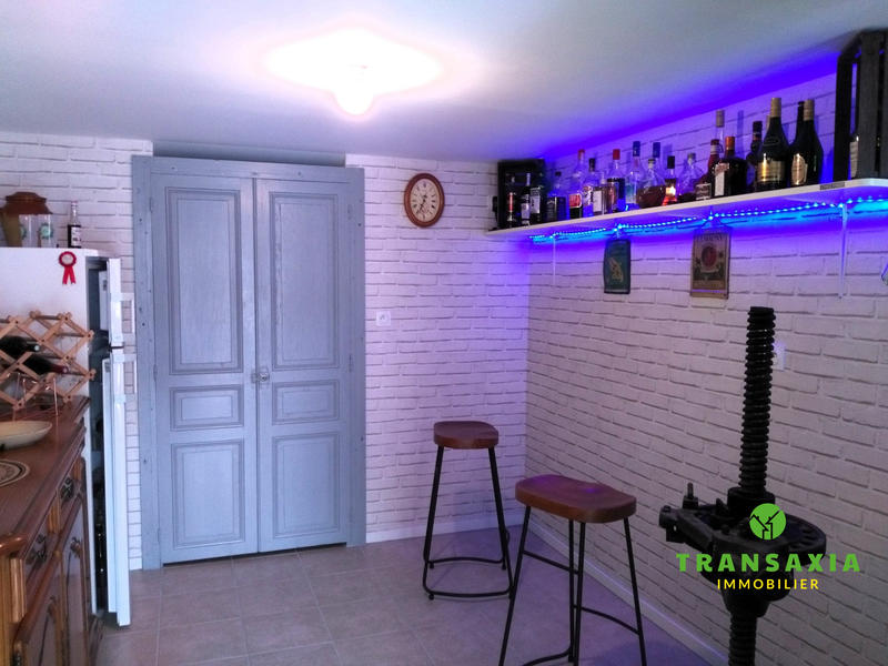 Maison - 150 m² - 10 pièces