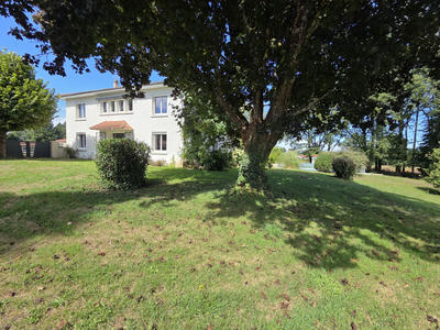 Maison - 163 m² - 8 pièces
