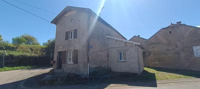 Maison - 93 m² - 5 pièces