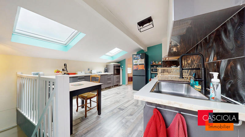 Maison - 111 m² - 5 pièces