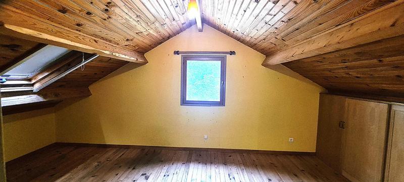 Maison - 240 m² - 12 pièces