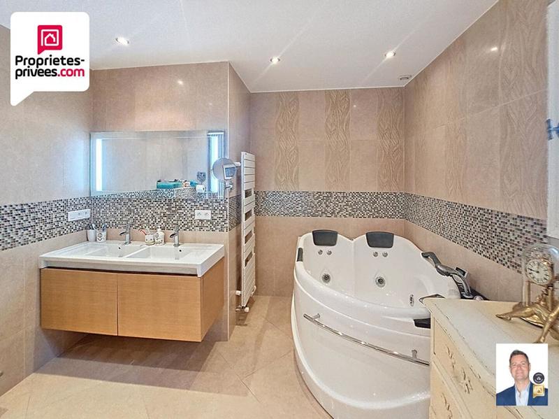 Propriété - 110 m² - 5 pièces