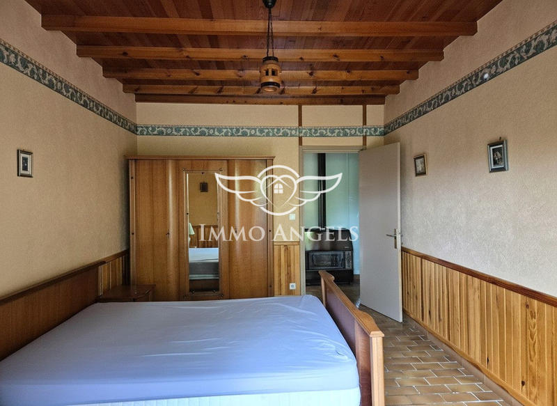 Maison - 140 m² - 5 pièces