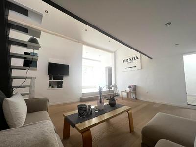 Appartement - 72 m² - 2 pièces