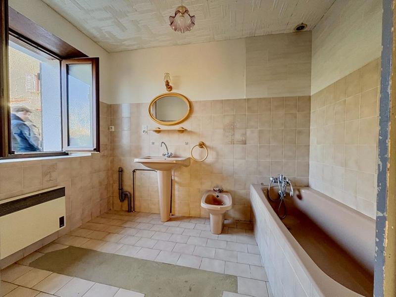 Maison de village - 95 m² - 5 pièces