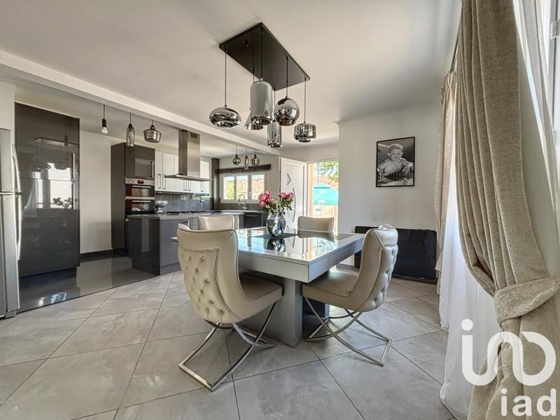 Maison - 160 m² - 5 pièces