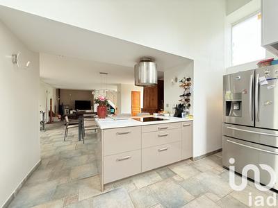 Maison - 182 m² - 6 pièces