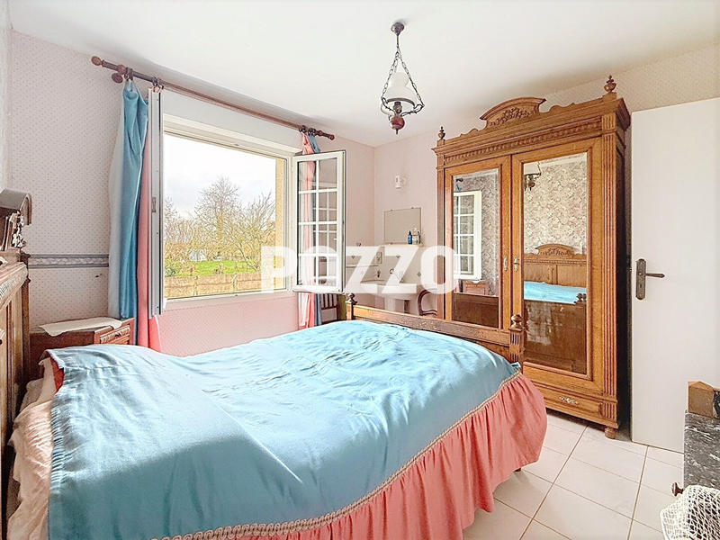 Maison - 99 m² - 5 pièces