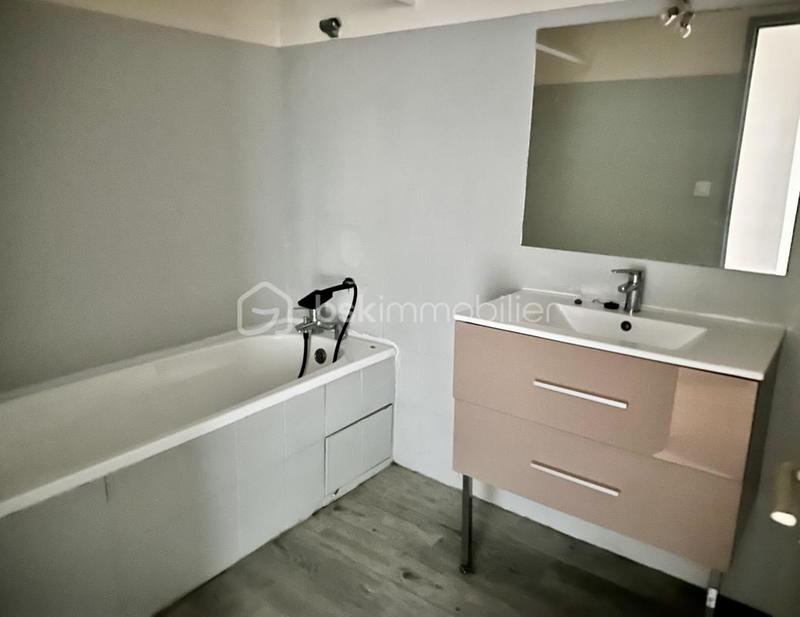 Duplex - 93 m² - 5 pièces