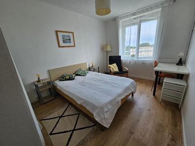 Chambre - 14 m² - 1 pièce