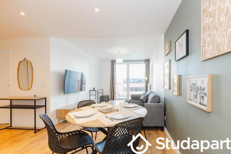 Chambre - 11 m² - 1 pièce