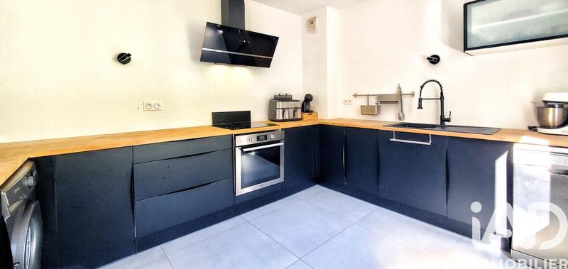 Maison - 137 m² - 9 pièces