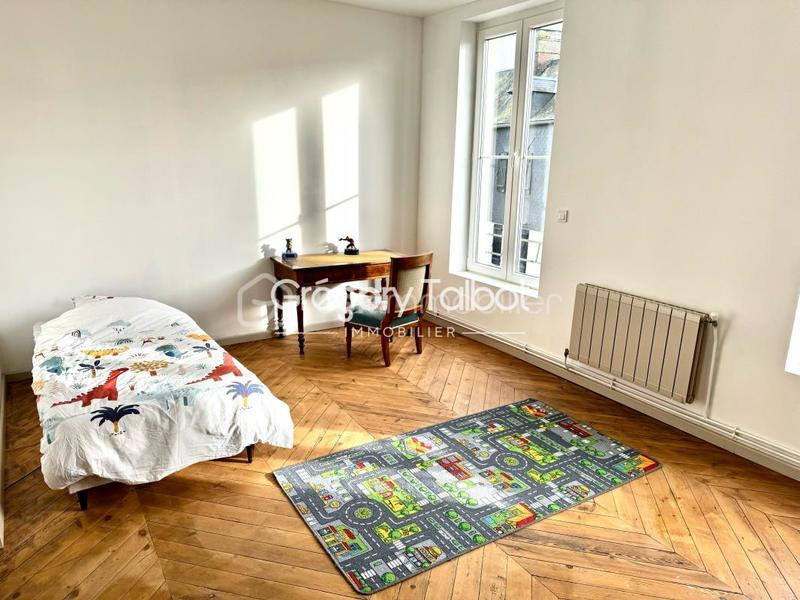 Maison - 301 m² - 11 pièces