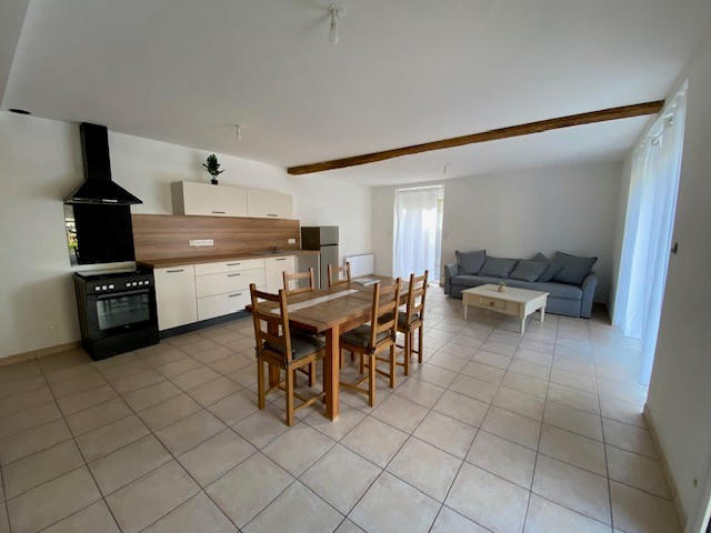 Maison en pierre - 95 m² - 4 pièces