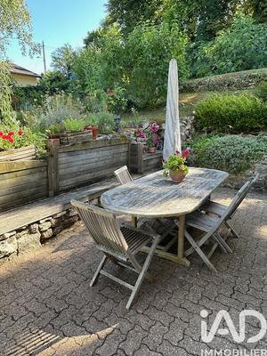 Maison - 187 m² - 8 pièces