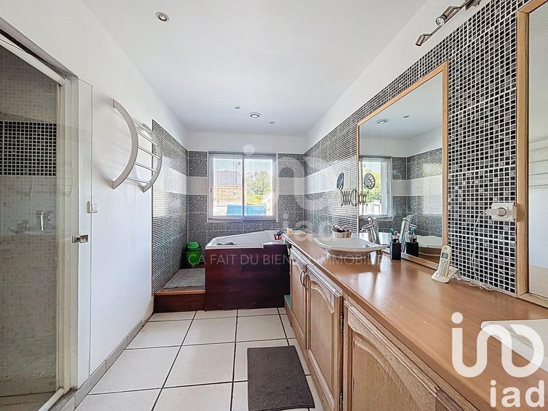 Maison - 189 m² - 8 pièces