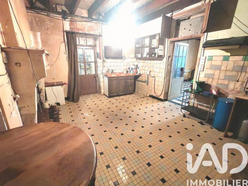 Maison - 175 m² - 10 pièces