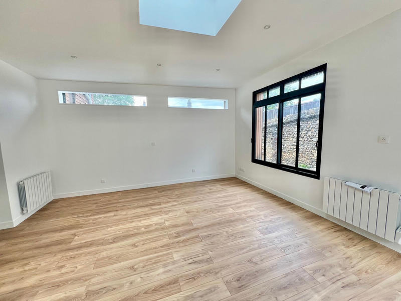 Maison - 110 m² - 6 pièces