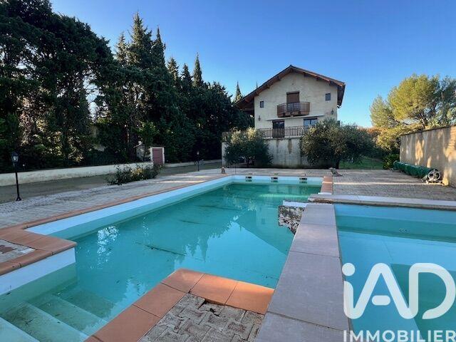 Maison - 315 m² - 7 pièces