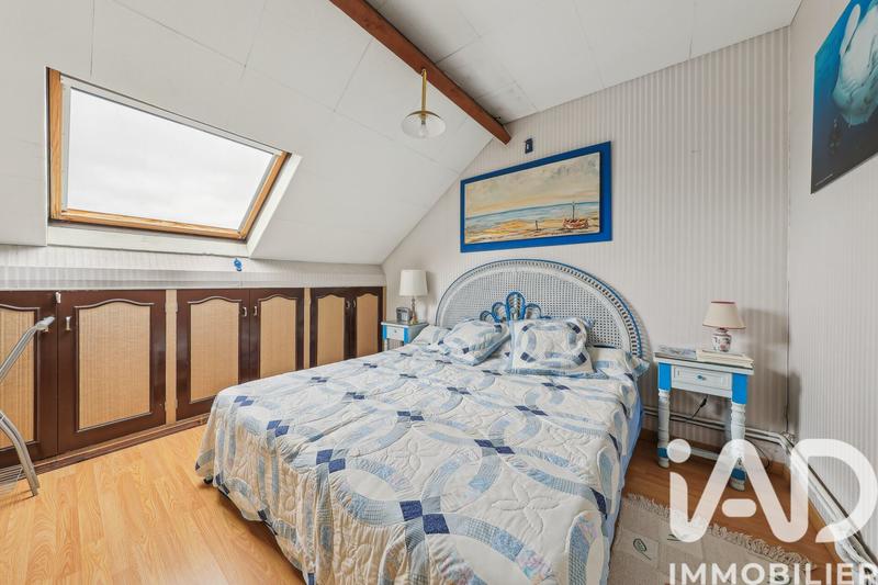 Maison - 230 m² - 9 pièces