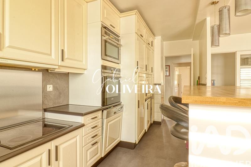 Appartement - 121 m² - 5 pièces