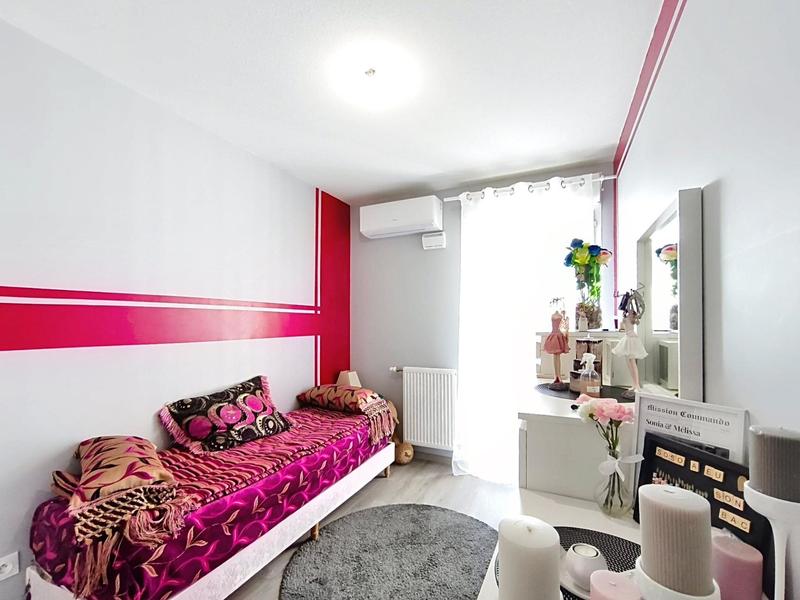 Appartement - 94 m² - 5 pièces