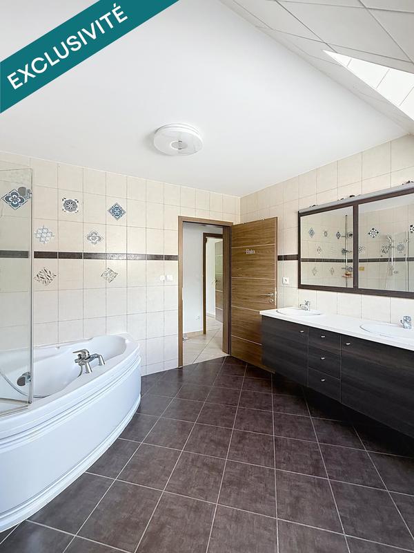 Maison - 144 m² - 5 pièces