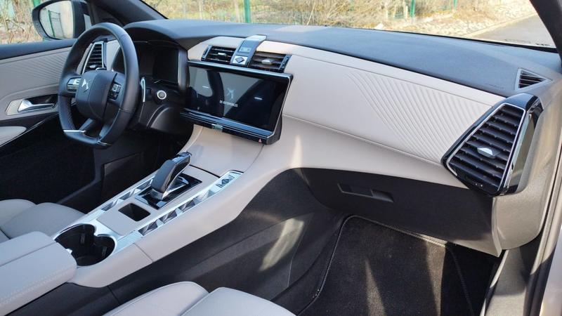 Ds Ds 7 I 1.6 E-tense Thp 225 Plug in Hybrid Bva8 Etoile - Première main Automatique