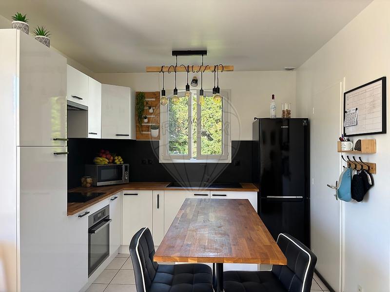 Maison - 84 m² - 4 pièces