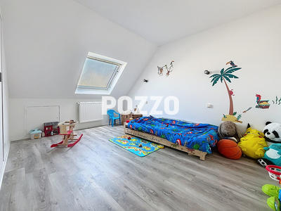 Maison - 97 m² - 5 pièces