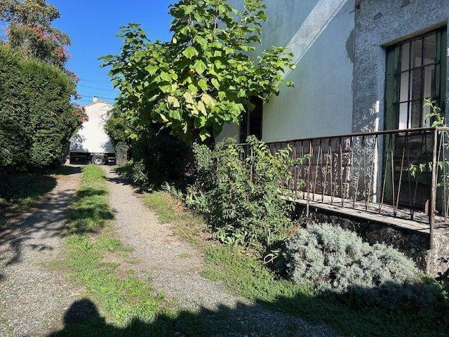 Maison - 180 m² - 5 pièces