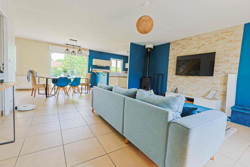 Maison traditionnelle - 145 m² - 7 pièces