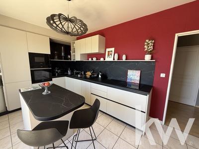 Appartement - 121 m² - 4 pièces