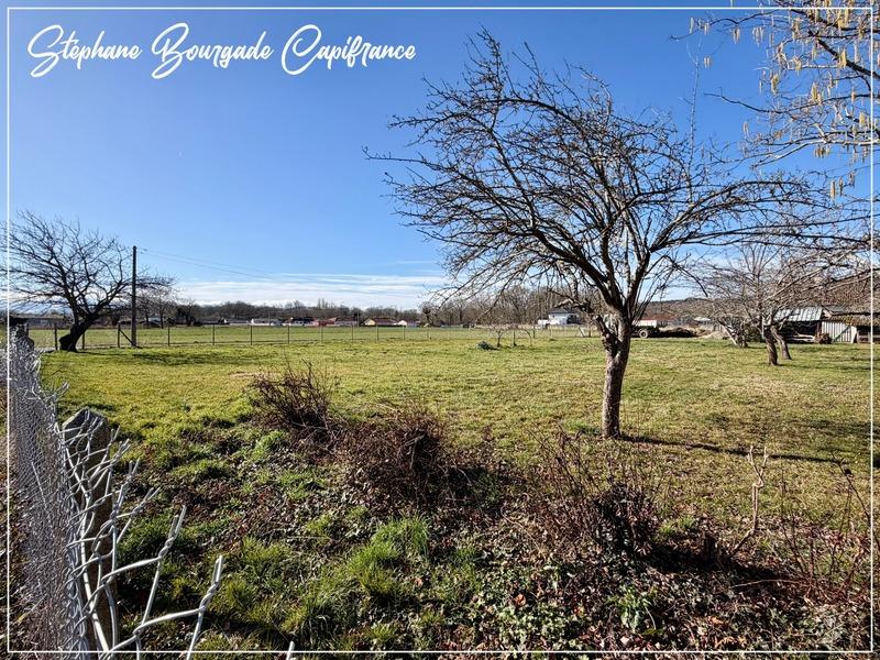 Terrain constructible - 942 m²