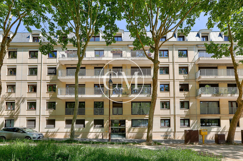 Appartement - 120 m² - 6 pièces