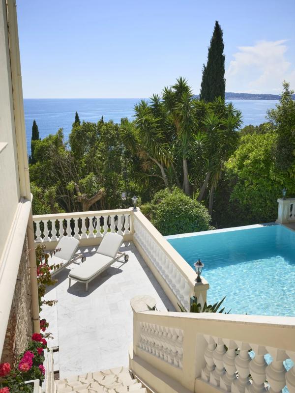 Villa - 350 m² - 7 pièces