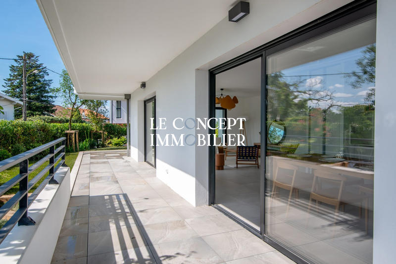 Appartement - 111 m² - 4 pièces