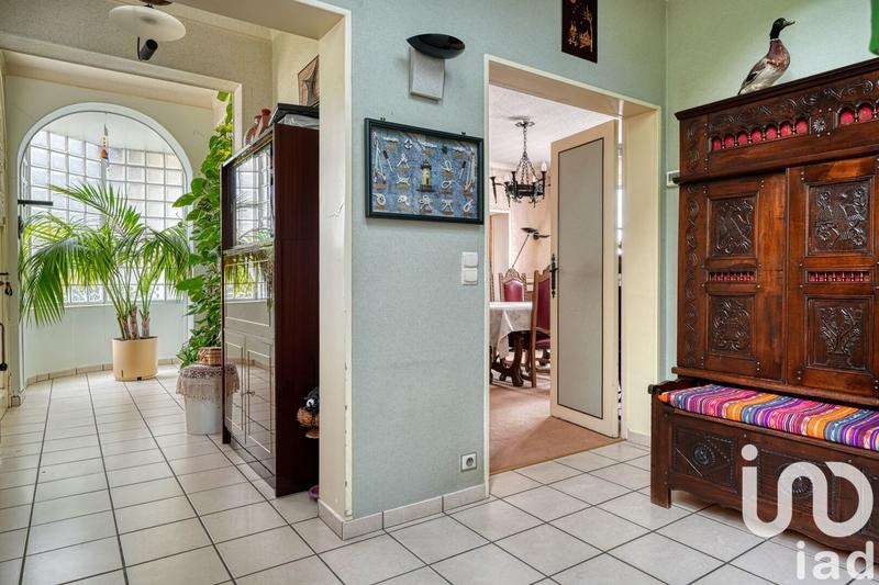 Maison - 223 m² - 8 pièces