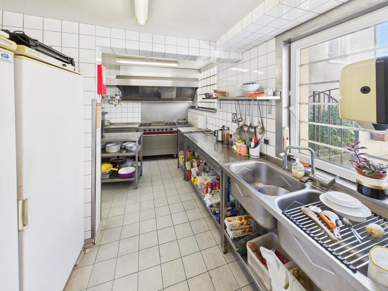 Fonds de commerce - 500 m²