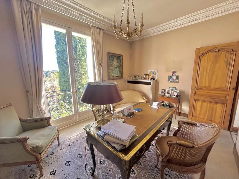 Villa - 194 m² - 6 pièces