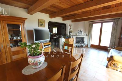 Maison - 370 m² - 16 pièces