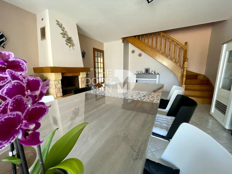 Maison de campagne - 210 m² - 6 pièces