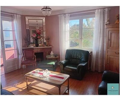 Maison - 171 m² - 7 pièces