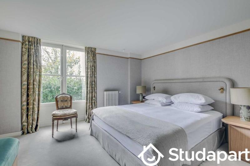 Appartement - 143 m² - 4 pièces