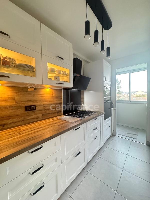 Appartement - 67 m² - 4 pièces