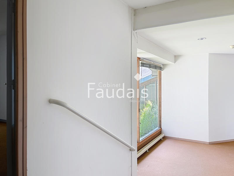 Immeuble - 1 100 m²