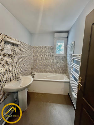 Appartement - 74 m² - 3 pièces