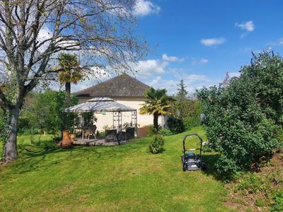 Maison - 180 m² - 7 pièces