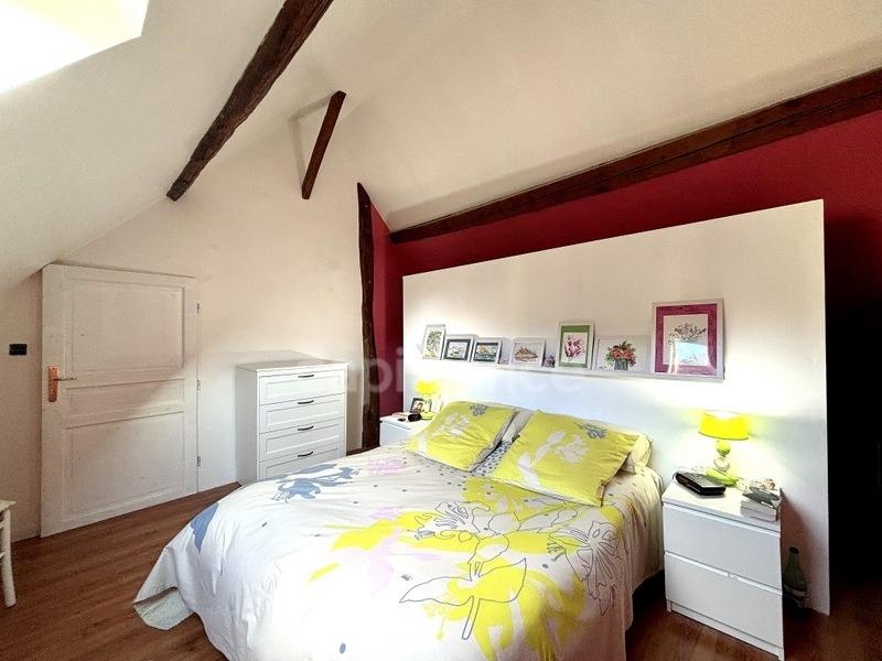 Maison - 218 m² - 5 pièces